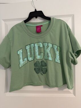 QOS: Lucky Sequin Cropped Tee - Mint Green